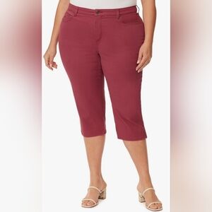 Gloria Vanderbilt Amanda Capri Pants Jeans Size 10 NWT
